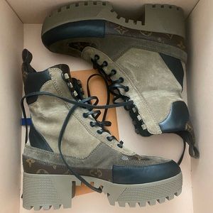 *SOLD* Authentic Louis Vuitton Desert Boots